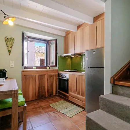 Granny's Little House Apartment *
