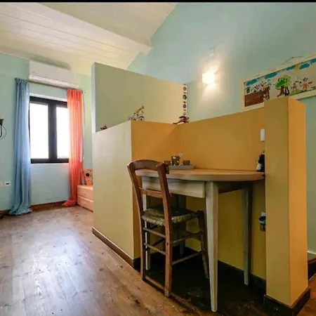 Apartment Granny's Little House *